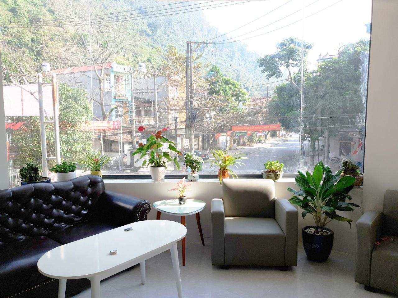Long Hotel And Motobike Rental Хазянг Экстерьер фото